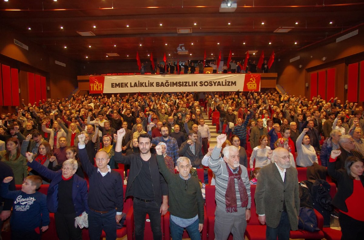 Komünistlerden büyük buluşma: TKH yeni mücadele dönemini başlattı