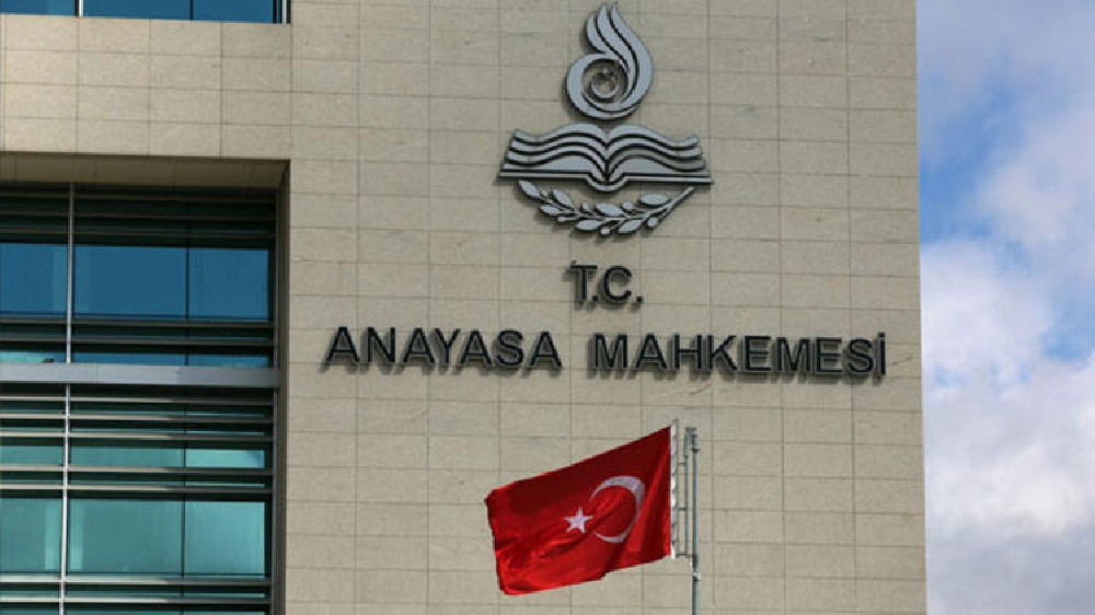 MHP, AYM'nin 'yeniden yapılandırılması' için harekete geçti!