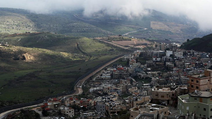 İsrail, işgal ettiği Golan Tepeleri'nden Suriye ordusunu hedef aldı