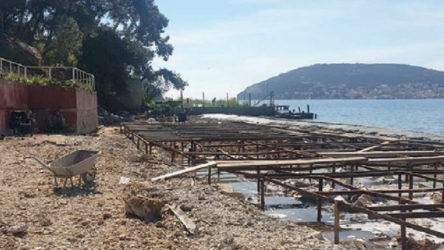 Heybeliada’da plaja 50 ton beton döküldü!