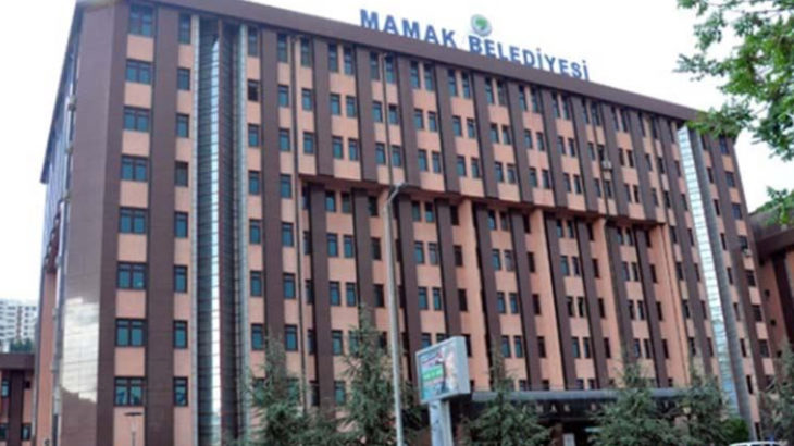 AKP'li Belediye Başkanı taciz iddiaları sonrası toplantıyı terk etti