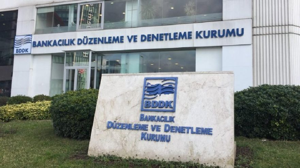 BDDK’dan geri adım: TL işlemlerini askıya alan iki kuruluşa muafiyet