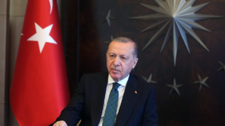 Erdoğan'dan hakim ve savcılara: İçinizde çok para kazanmak isteyen varsa yanlış mesleği seçmiştir