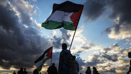 Hamaney: Suudi Arabistan Filistin'e ihanet etti