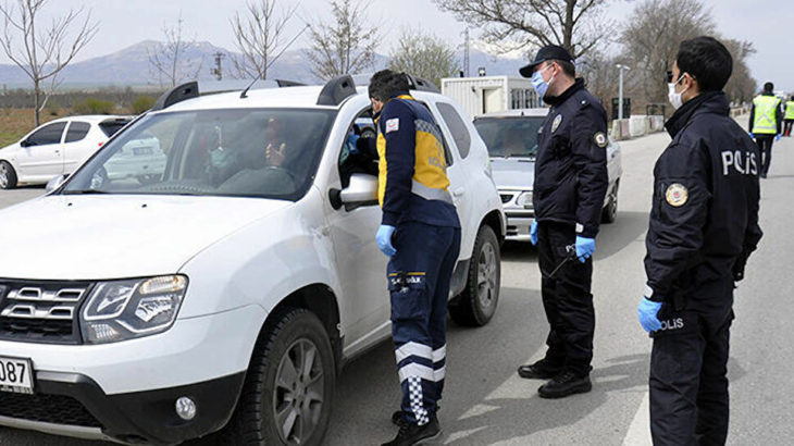 Gaziantep'ten sahte seyahat belgesiyle yola çıkan 45 kişi Kastamonu'da yakalandı