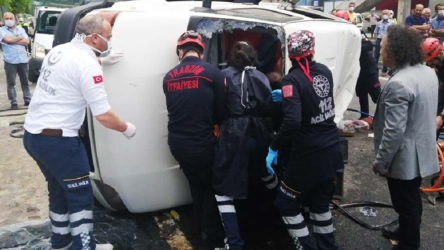 Trabzon'da dolmuş ile kamyon çarpıştı: Ölü ve yaralılar var