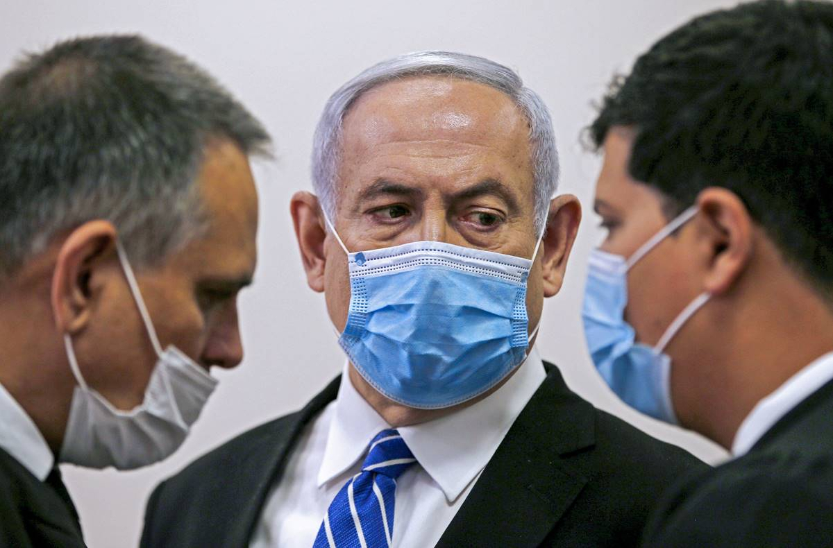 İsrail tarihinde ilk: Başbakan Netanyahu yolsuzluk suçlamasıyla hakim karşısında