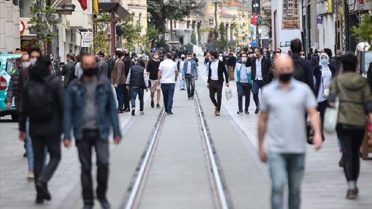 İBB anketi: İstanbullunun yüzde 60.2’si geçinecek kadar para kazanamıyor