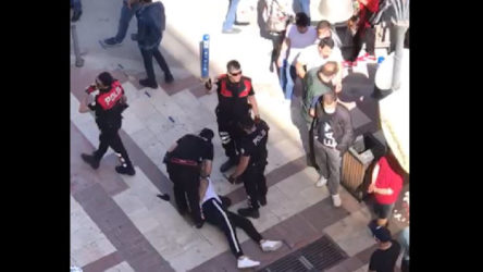 Maskesiz polislerden maske cezasına itiraz eden yurttaşa ters kelepçe