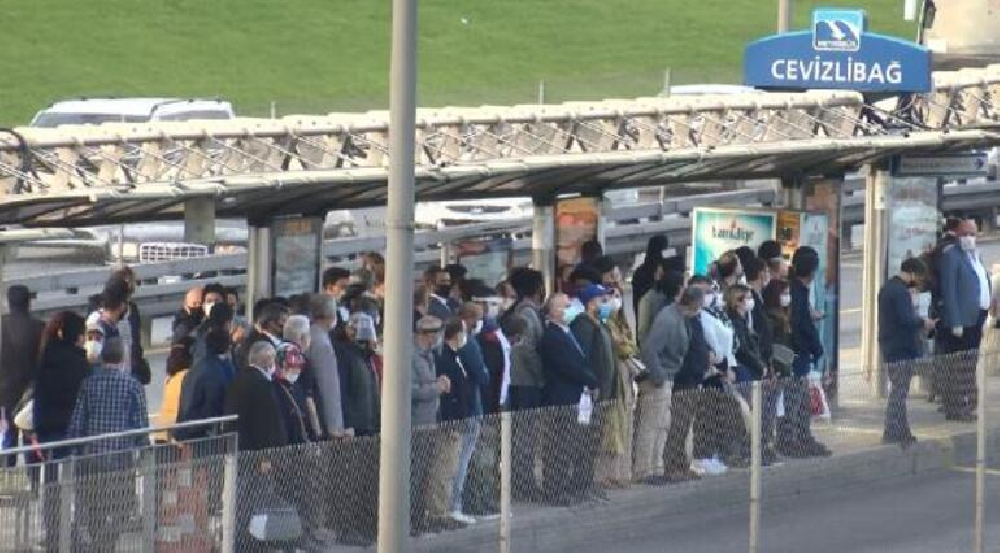 Toplu taşımada korkutan ‘normalleşme’: 2 ay evde kaldık ama hiçbir anlamı kalmadı