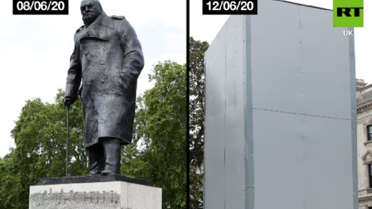 Churchill'in Londra'daki heykeli metal plakalarla 'koruma'ya alındı