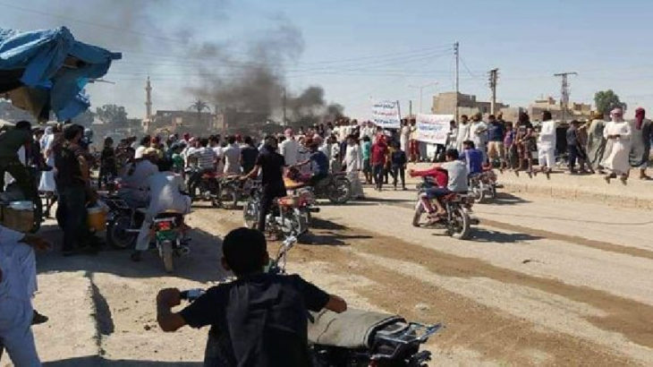 Deyr ez Zor'da SDG protestosu