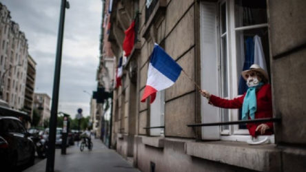 Fransa'da hükümetin salgınla mücadele yöntemi soruşturulacak