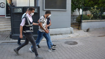 İzmir'de sokakta kız arkadaşını darp eden şüpheli serbest bırakıldı
