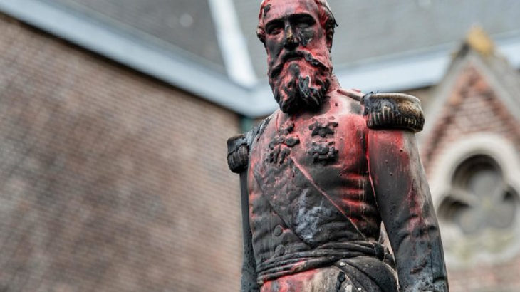 VİDEO | Sıra Belçika'da: Sömürgeci kral Leopold'un heykeli kaldırıldı