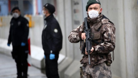 İstanbul'da Covid-19'lu polis sayısı 700'ü aştı