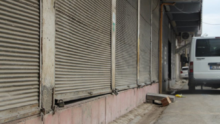 Şırnak Cizre'de esnaftan gönüllü kepenk kapatma kararı