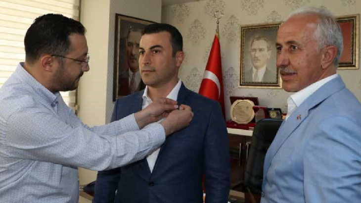 Partisinden istifa eden eski CHP'li AKP’ye geçti