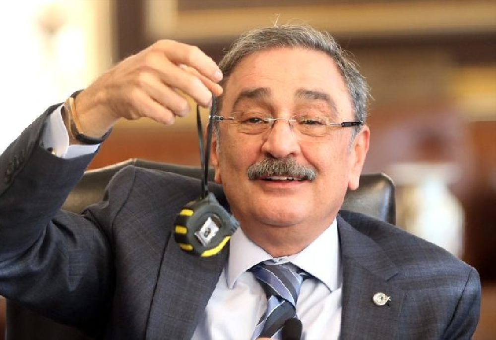 Aygün'den Mimar Odası hakkında suç duyurusu