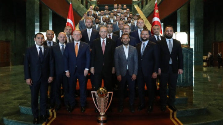 Erdoğan Saray'da Başakşehir'i ağırladı