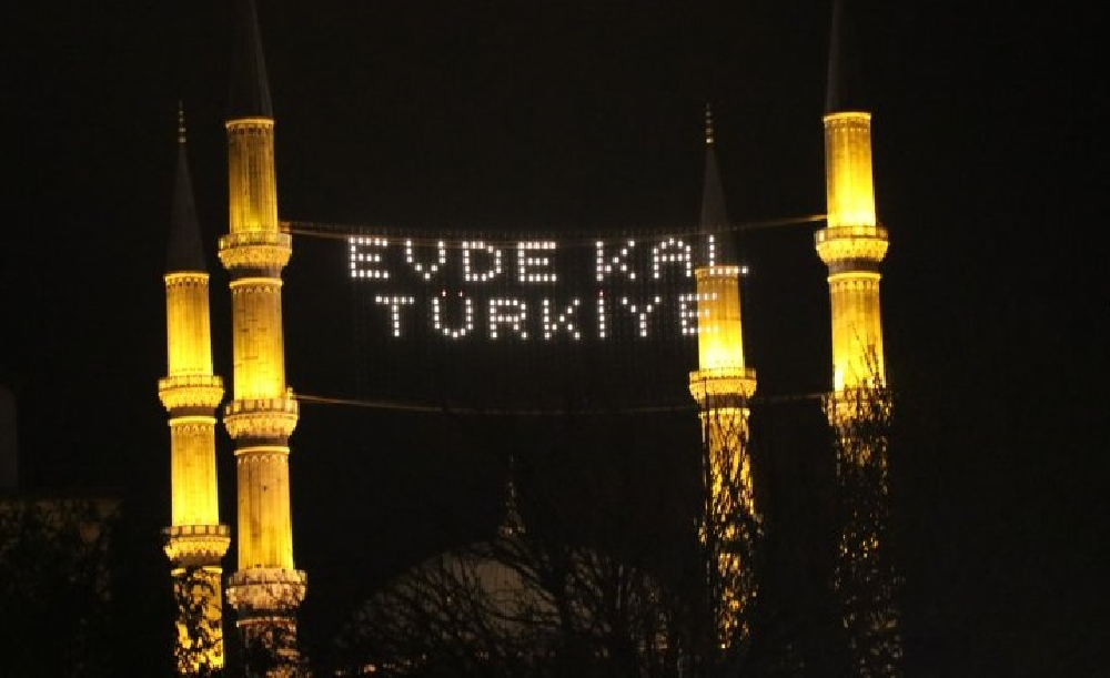 Her akşam okunan selalar, toplumsal psikolojiye zararı nedeniyle durduruldu