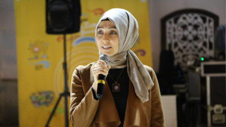 TÜRGEV Başkanı'ndan saçmalamalar: Seküler kadınlar daha zor durumda