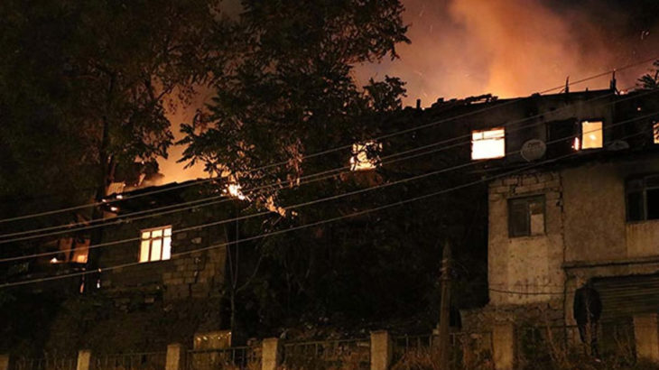 Mamak'ta gecekondu yangını: 1 kişi hayatını kaybetti