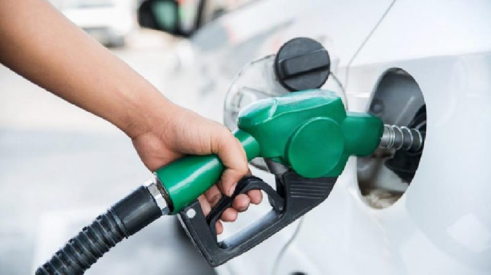Benzine zam geliyor