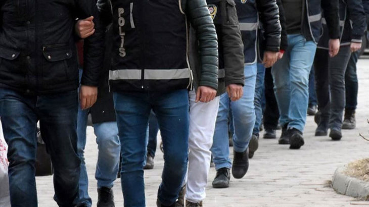İzmir merkezli 60 ilde FETÖ operasyonu: 160 gözaltı
