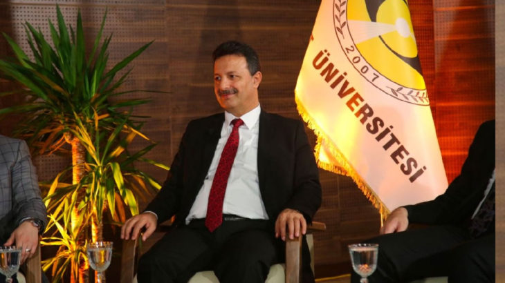 Siirt Üniversitesi rektörü istifa etti
