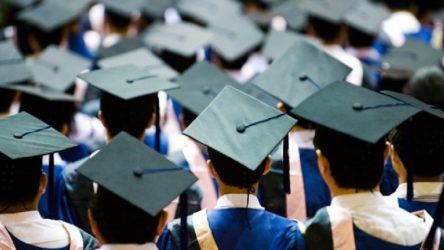 Üniversite mezunlarının yüzde 42'si iş bulamıyor