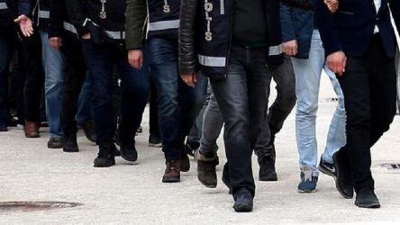 Ankara'da 'FETÖ' operasyonu: 9 gözaltı