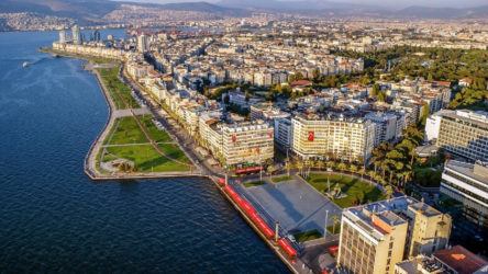 İzmir'de tüm sosyal etkinlikler iptal edildi
