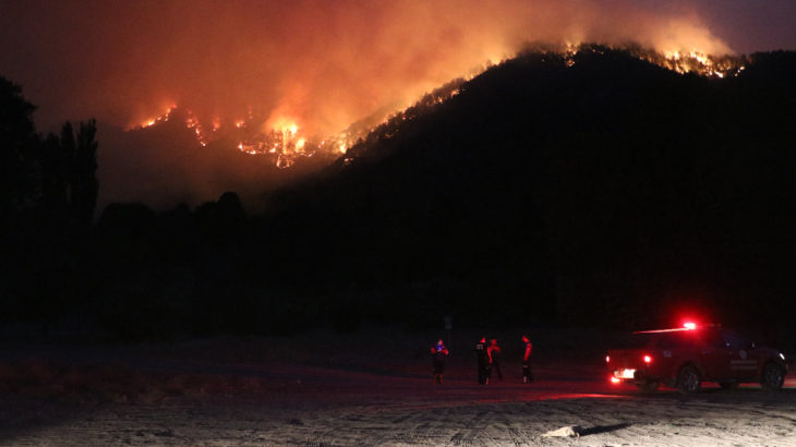 Pozantı'da orman yangını: Evler tahliye ediliyor