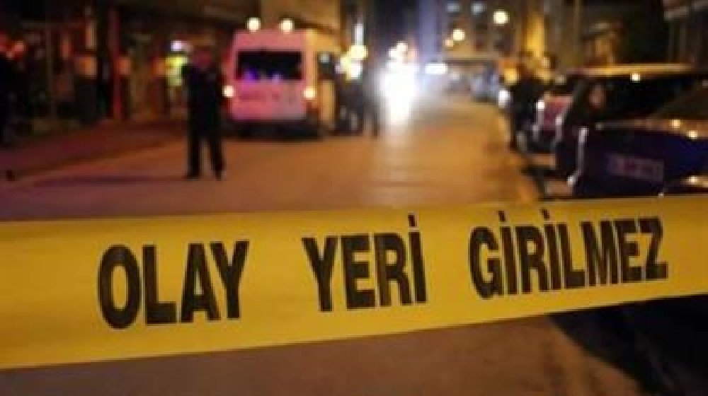 Otomobilden sokağa rastgele ateş açtılar: 5 kişi yaralandı