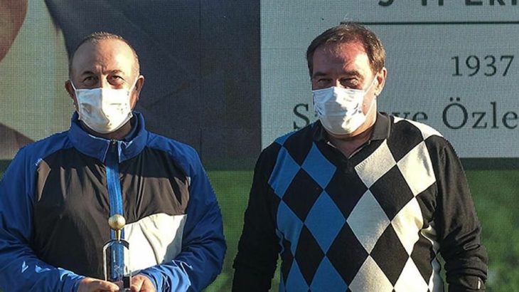 Çavuşoğlu Demirören'in golf turnuvasında 1. oldu
