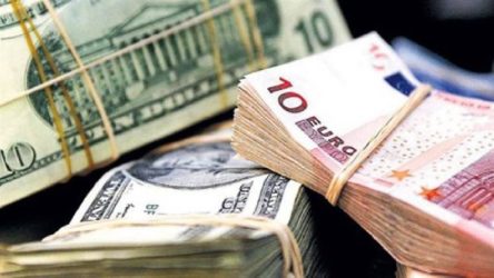 Merkez Bankası'nın faiz kararı sonrası dolar 7,51'e geriledi; Euro 9'un altına düştü