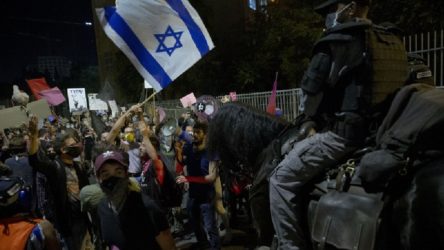 İsrail'de Netanyahu karşıtı protestolar devam ediyor