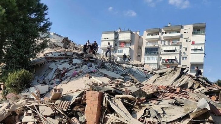 Depremde yıkılan binaların müteahhitlerinin de aralarında olduğu 9 kişi gözaltına alındı!