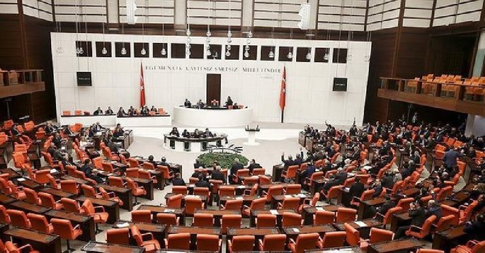 AKP, Mısır'la 'dost' oluyor