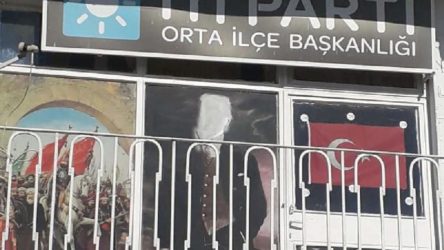 Çankırı'da Atatürk posterine saldırı