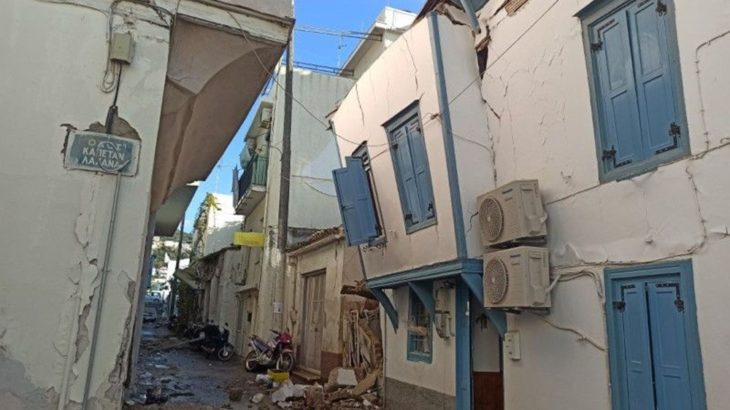 Depremin merkez üssü Sisam Adası'nda iki öğrenci hayatını kaybetti