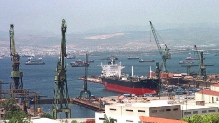 Yunanistan limanları 6. Filo'nun bakım merkezleri haline geliyor