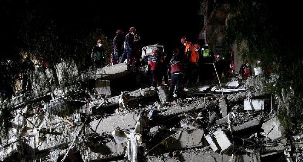 İzmir'deki depremde can kaybı 109'a yükseldi