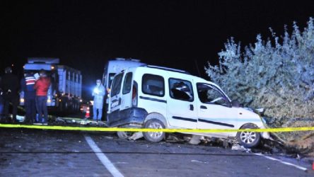 Nevşehir’de otomobil ile ticari araç çarpıştı: 4 ölü, 2 yaralı
