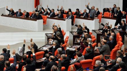 'KYK borçları silinsin' önerisini AKP ve MHP reddetti