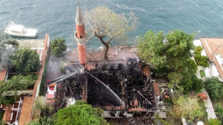 Küle dönen tarihi Vaniköy Camii'nin itfaiye raporu ortaya çıktı