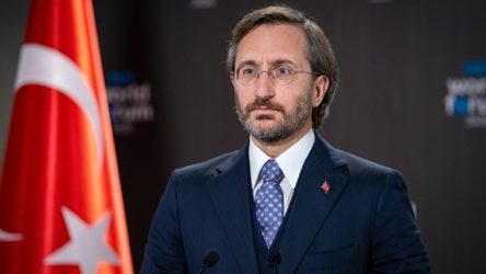 Fahrettin Altun görevden alınmamak için araya torpil sokmuş