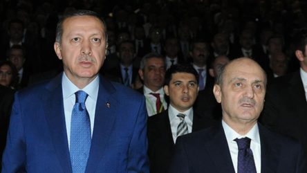 AKP'den 'mancınıkla atıldım' diyen Erdoğan Bayraktar: Babanız sayesinde bizlere horozluk yaptınız