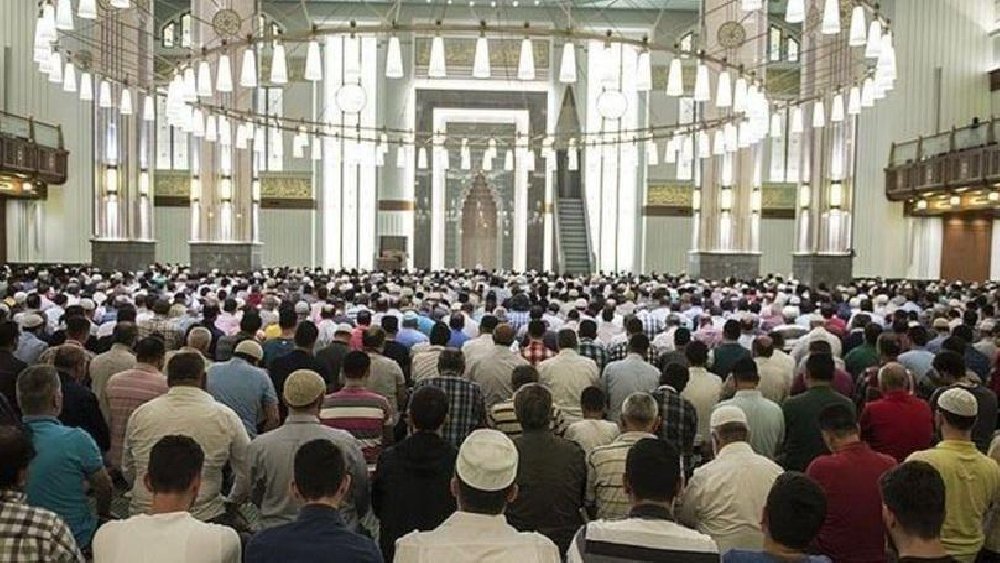 Yine sokağa çıkma yasağına 'cuma' istisnası!